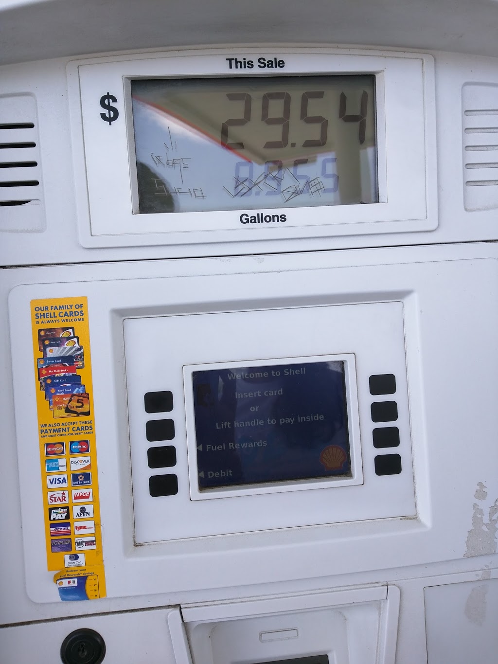 Shell - gas station  | Photo 8 of 10 | Address: 1631 Comanche Dr, Bakersfield, CA 93307, USA | Phone: (661) 364-0315