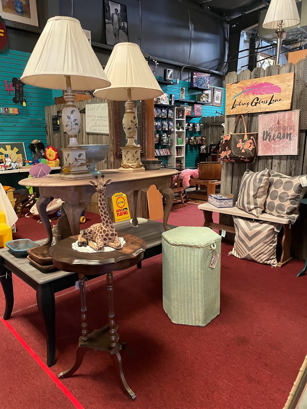 Looking Glass Lane Boutique | 8096 US-51, Southaven, MS 38671, USA | Phone: (901) 596-6669 Looking Glass Lane Boutique | 8096 US-51, Southaven, MS 38671, USA | Phone: (901) 596-6669