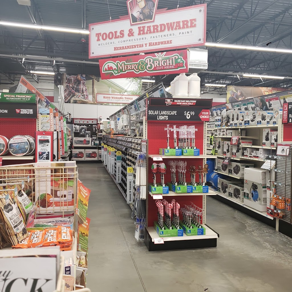 Tractor Supply Co. | 3064 Cobb Pkwy NW, Kennesaw, GA 30152, USA | Phone: (770) 917-9759