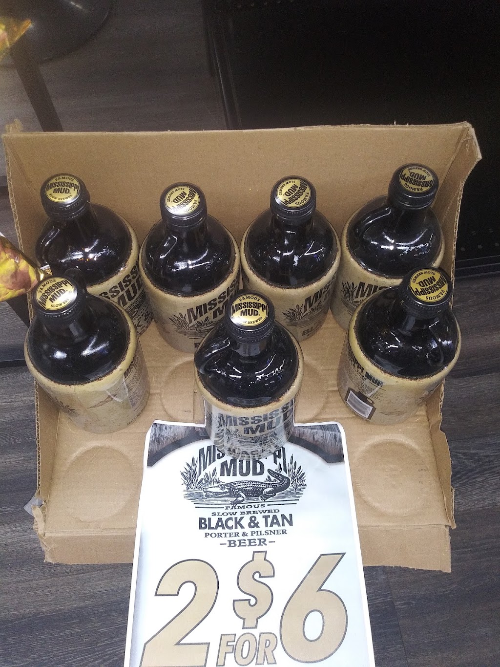 Stang Kelly Liquors | 712 W Jefferson St, Joliet, IL 60435, USA | Phone: (815) 723-1211