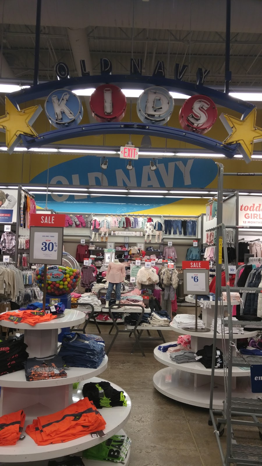 Old Navy | 6687 Strip Ave NW Ste #1, North Canton, OH 44720, USA | Phone: (330) 409-9122