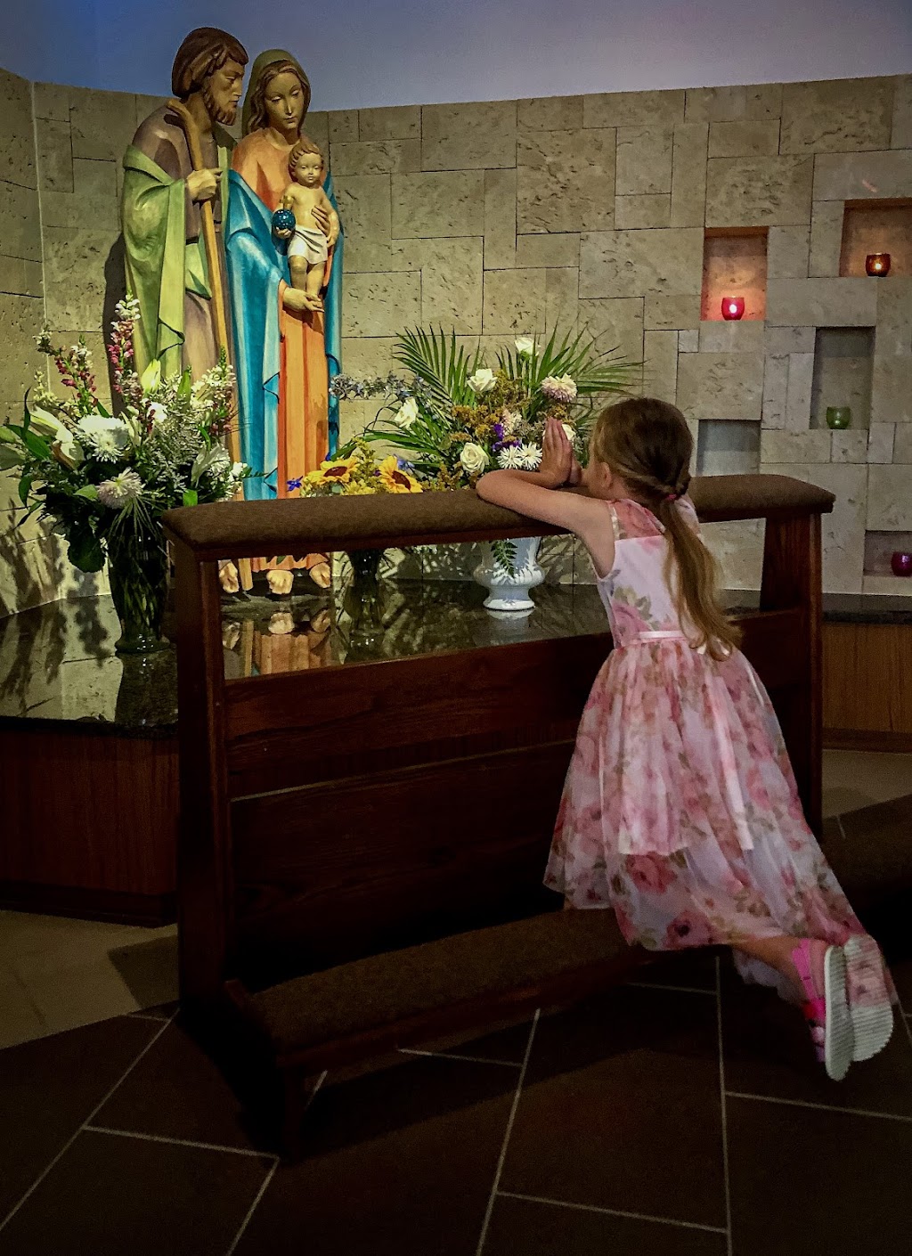 Holy Family Catholic Church | 200 78th Ave NE, St. Petersburg, FL 33702, USA | Phone: (727) 526-5783