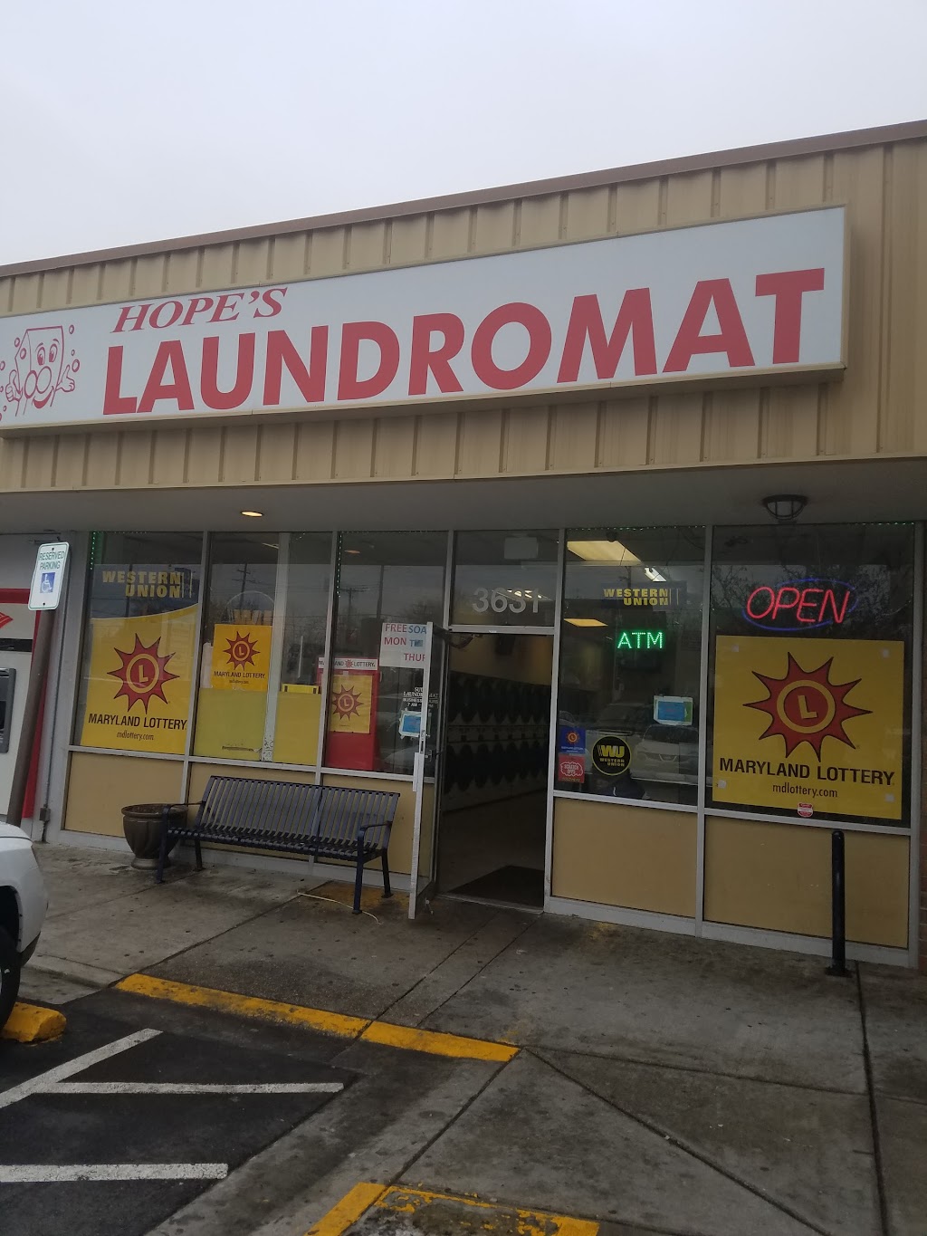 Super Fresh Laundromat | 3631 Bladensburg Rd, Colmar Manor, MD 20722, USA | Phone: (301) 277-8226