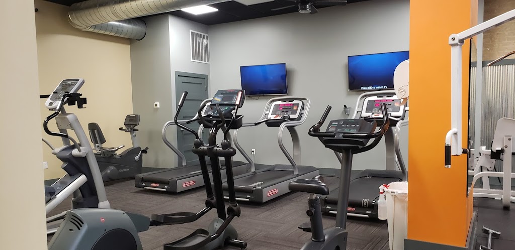 Workout 24/7 Goodhue | 207 N 2nd St North, Goodhue, MN 55027, USA | Phone: (651) 380-5177