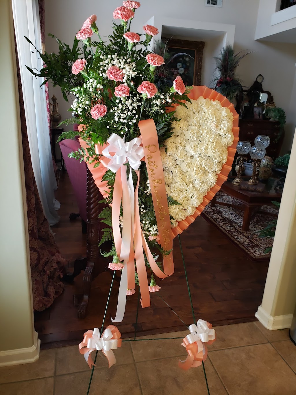 Creative Hands Florist | 4764 Dylan Valley Dr, Memphis, TN 38135, USA | Phone: (901) 372-2590
