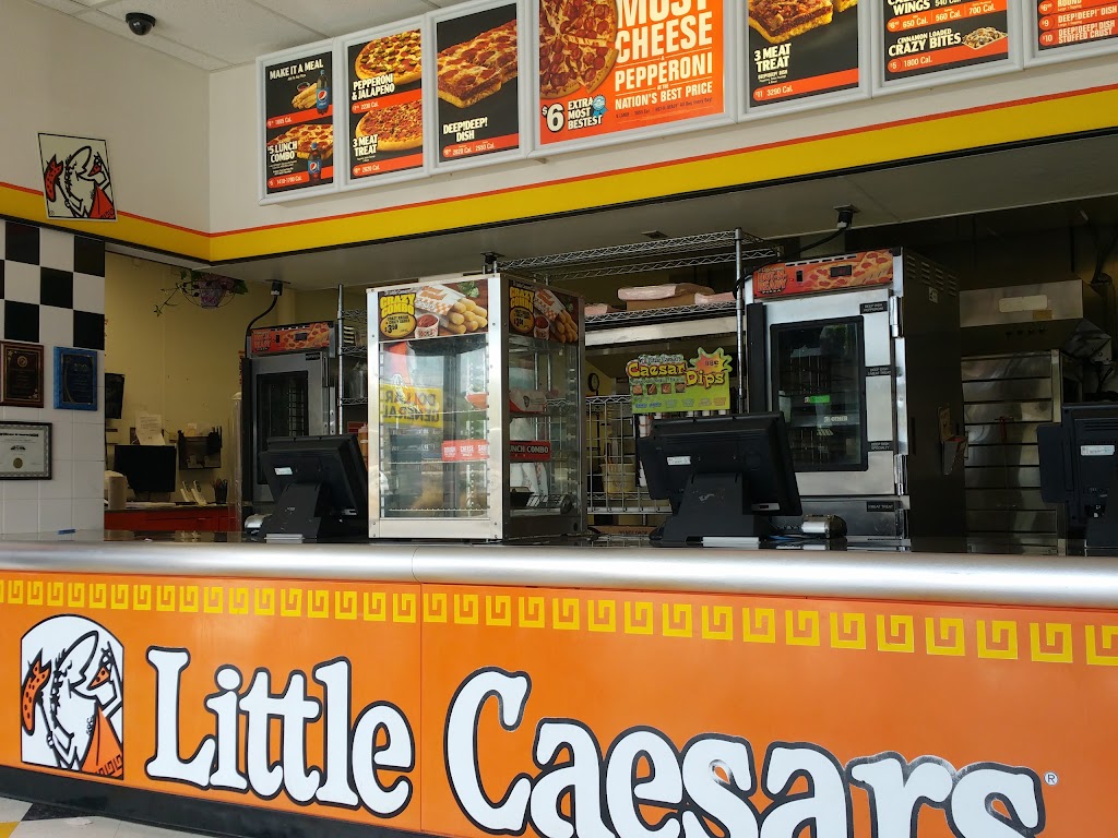 Little Caesars Pizza | 11100 Sean Haggerty Dr STE 303, El Paso, TX 79924, USA | Phone: (915) 821-4133