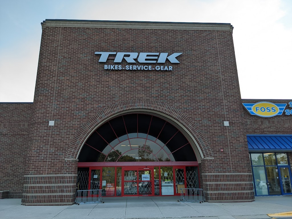 Trek Bicycle Store of Highland Park | 1925 Skokie Valley Rd, Highland Park, IL 60035 | Phone: (847) 433-8735