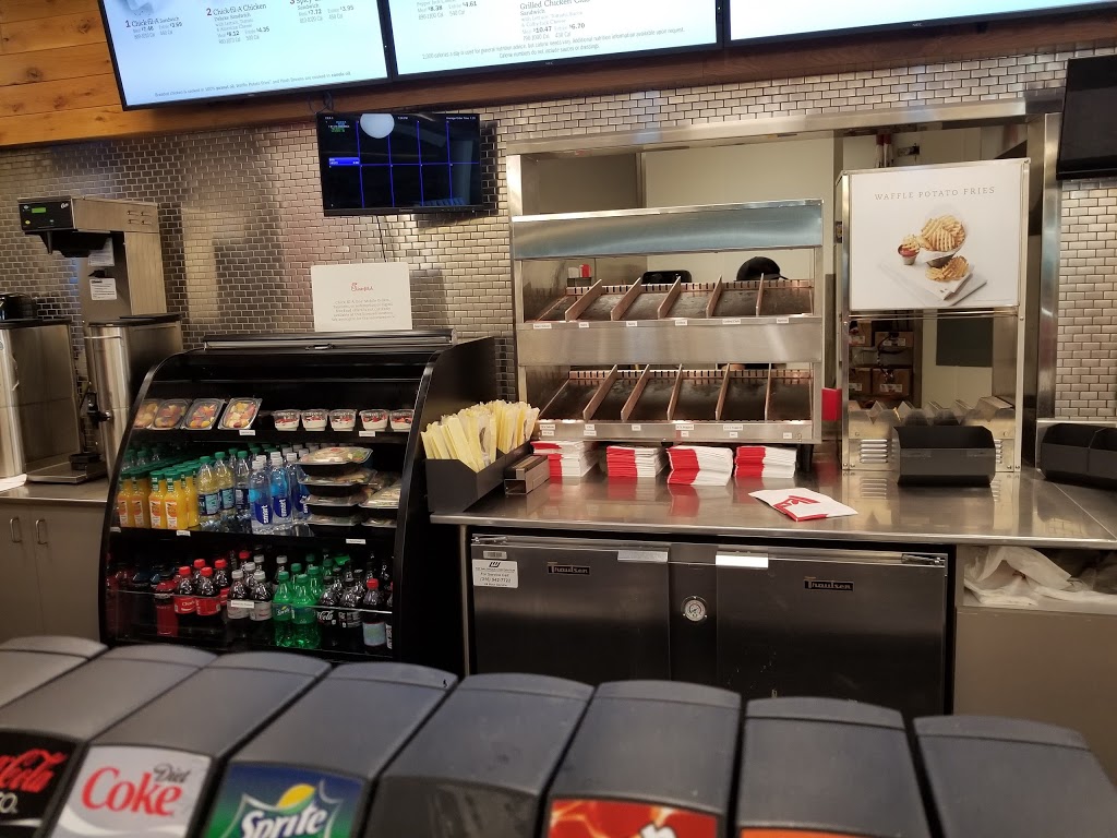 Chick-fil-A | 2277 Eisenhower Airport Pkwy, Wichita, KS 67209, USA | Phone: (866) 232-2040