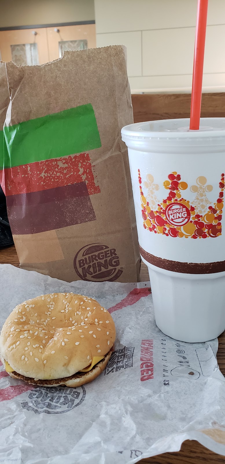 Burger King | 3402 Elizabeth Lake Rd, Waterford Twp, MI 48328, USA | Phone: (248) 234-6384