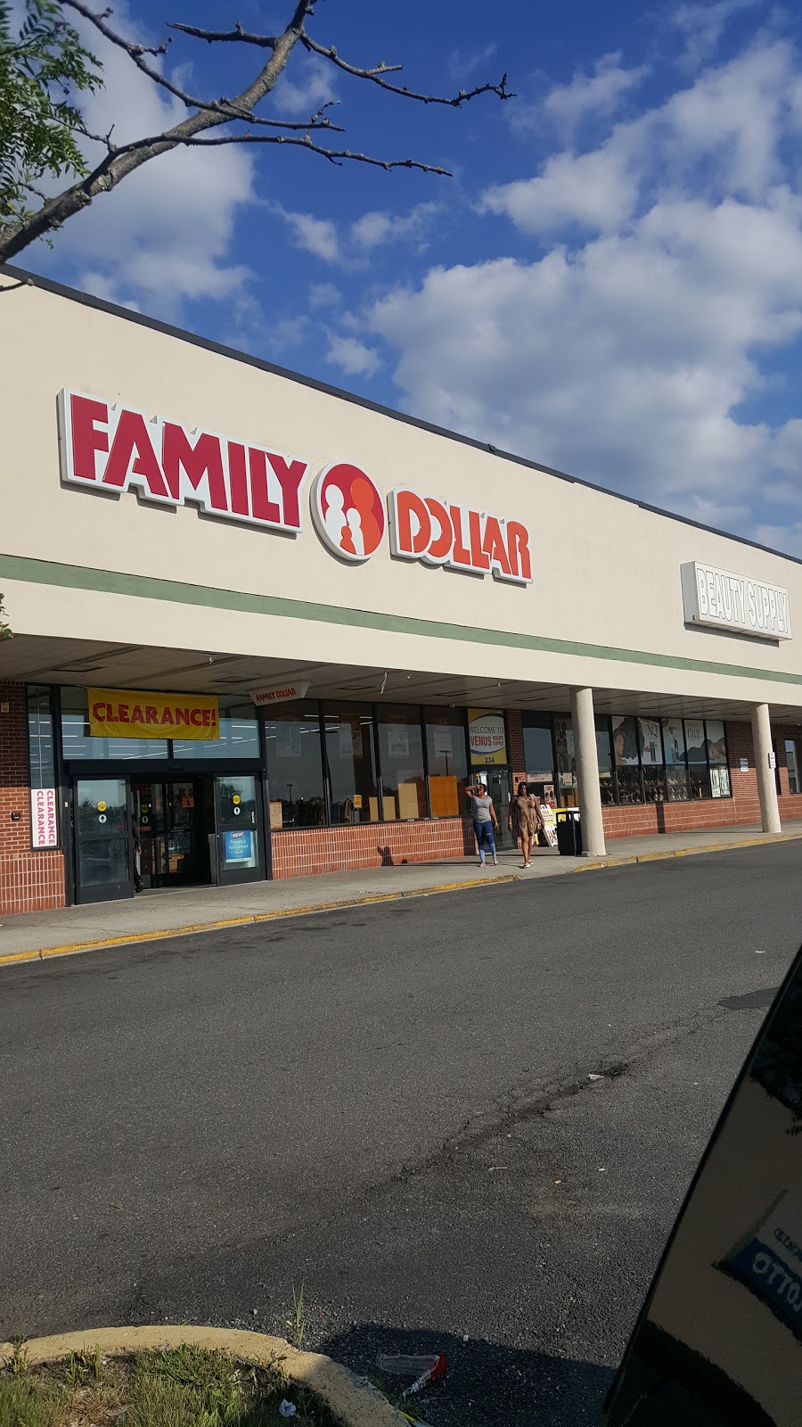 Family Dollar | 238 N Main St, Spring Valley, NY 10977, USA | Phone: (845) 682-0081