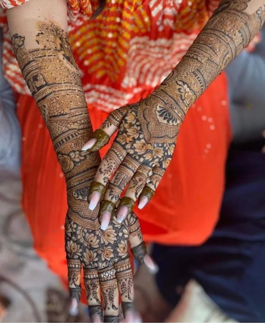 Shagun Mehndi Artist Lucknow | RW72+6M3, Kanpur - Lucknow Rd, Chander Nagar Market, Chander Nagar, Alambagh, Lucknow, Uttar Pradesh 226005, India | Phone: 088969 69974