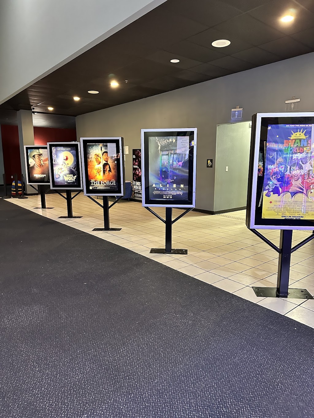 Hometown Cinemas Gun Barrel City | 215 Heritage Pkwy, Gun Barrel City, TX 75156, USA | Phone: (903) 713-0103