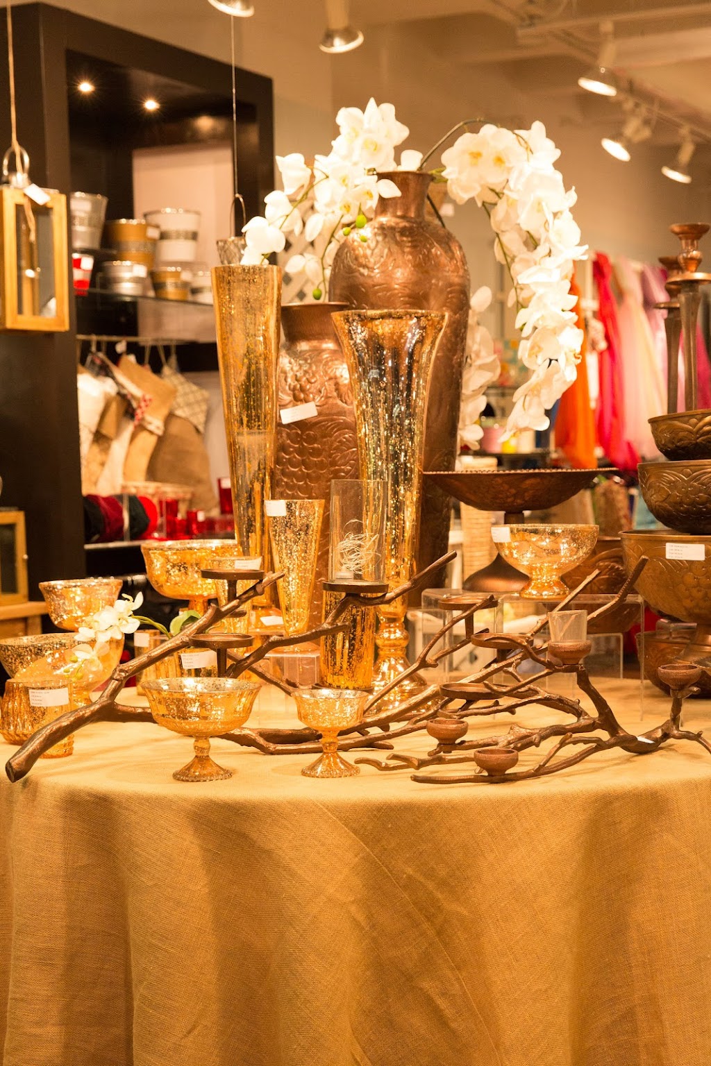 Wholesale Home Decor Accessories Maryland Heights | SNK Enterprises Inc | 2329 Chaffee Dr, St. Louis, MO 63146, USA | Phone: (314) 991-8570