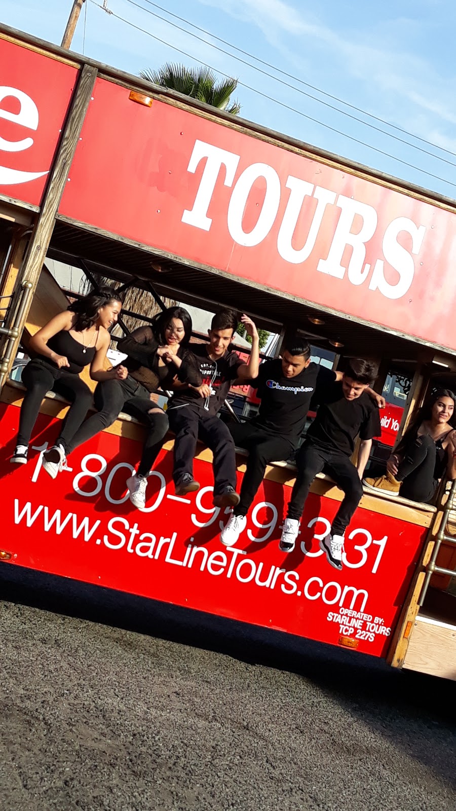 Starline Tours | 2715 S Bonnie Beach Pl, Vernon, CA 90058, USA | Phone: (323) 264-9100