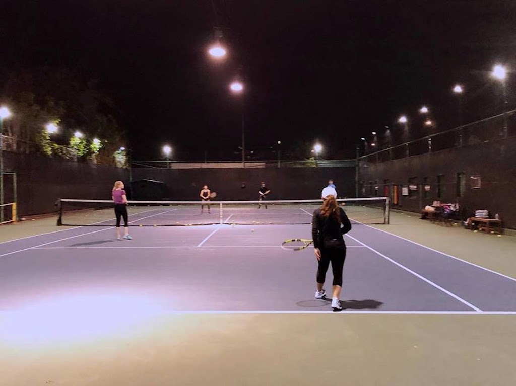 Santa Monica Tennis Center | 2505 Wilshire Blvd, Santa Monica, CA 90403, USA | Phone: (310) 315-0886