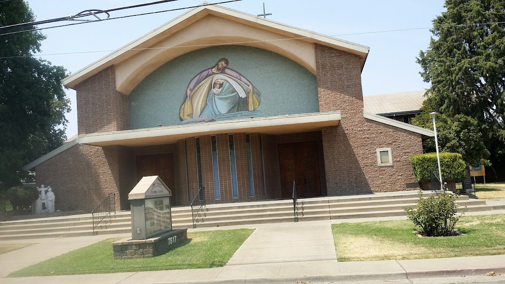 Holy Family Catholic Church | 7817 Old Auburn Rd, Citrus Heights, CA 95610, USA | Phone: (916) 723-2494