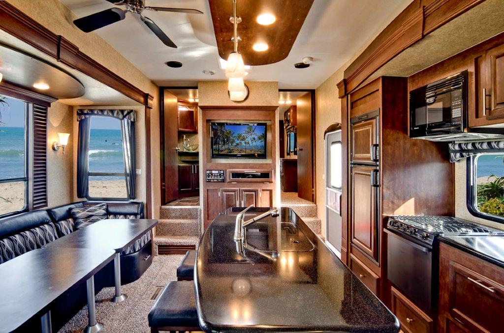 Rowley White RV | 8102 E Main St, Mesa, AZ 85207, USA | Phone: (480) 252-2237