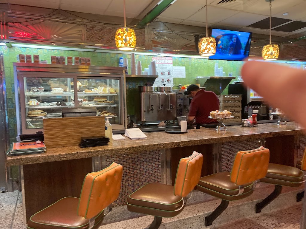 Nanuet Diner | 120 W Route, 59 Rockland Plaza, Nanuet, NY 10954, USA | Phone: (845) 623-2200