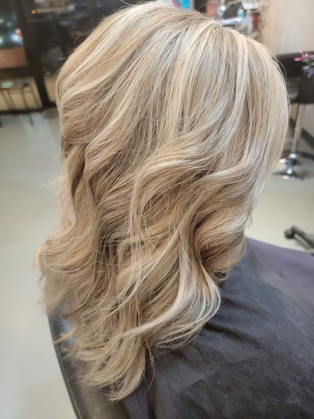 Salon blonde | 1477 Gadsden Hwy, Birmingham, AL 35235, USA | Phone: (205) 537-1200