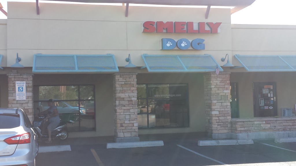 Smelly Dog | 5739 N 7th St, Phoenix, AZ 85014, USA | Phone: (602) 265-6806