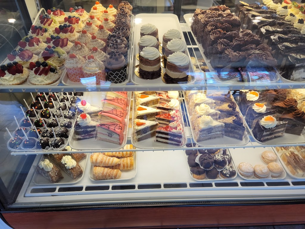European Delights Bakery | 221 E Brannon Rd, Nicholasville, KY 40356, USA | Phone: (859) 271-7000