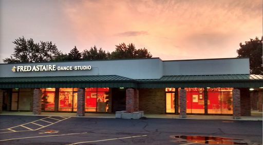 Fred Astaire Dance Studios - Menomonee Falls | N87W17317 Main St, Menomonee Falls, WI 53051, USA | Phone: (262) 251-2000