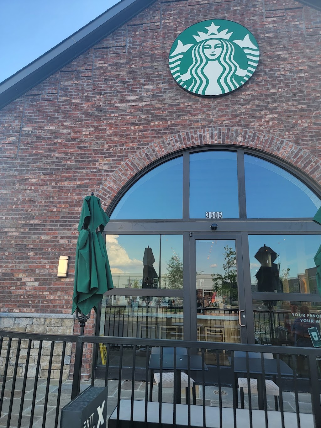 Starbucks | 3505 Lake District Dr, Lakeland, TN 38002, USA | Phone: (901) 403-7305