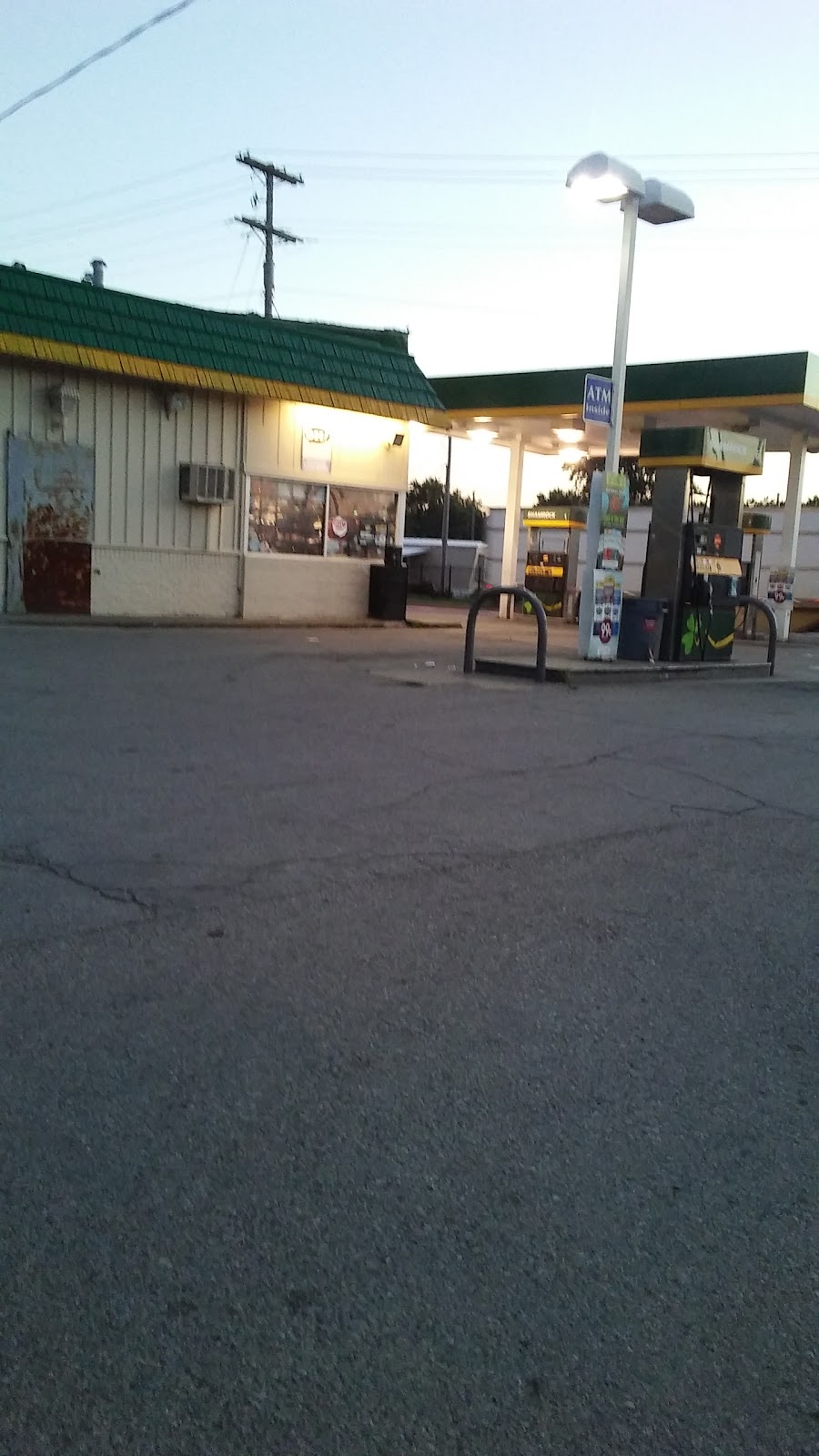 Shamrock Gas station | 1010 Harmon Ave, Columbus, OH 43223, USA | Phone: (614) 670-7909