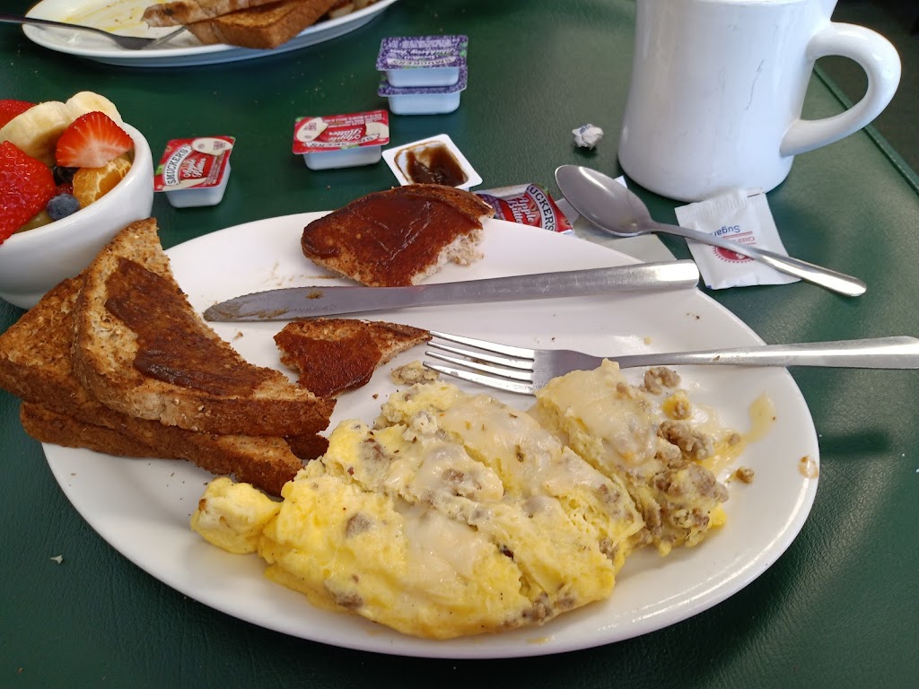 Garretts Mill Diner *OPEN FOR DINE-IN* | 4226 Hudson Dr, Stow, OH 44224, USA | Phone: (330) 926-1344