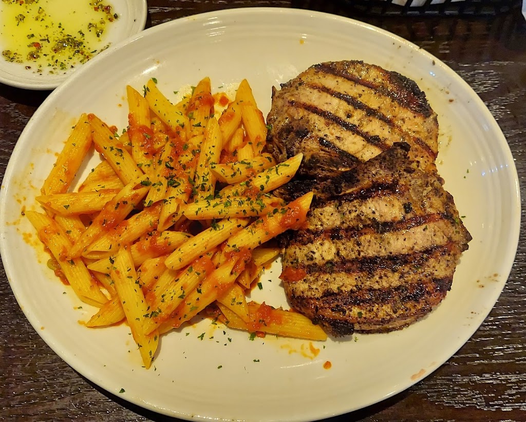 Carrabbas Italian Grill | 3530 Tyrone Blvd N, St. Petersburg, FL 33710 | Phone: (727) 384-1818