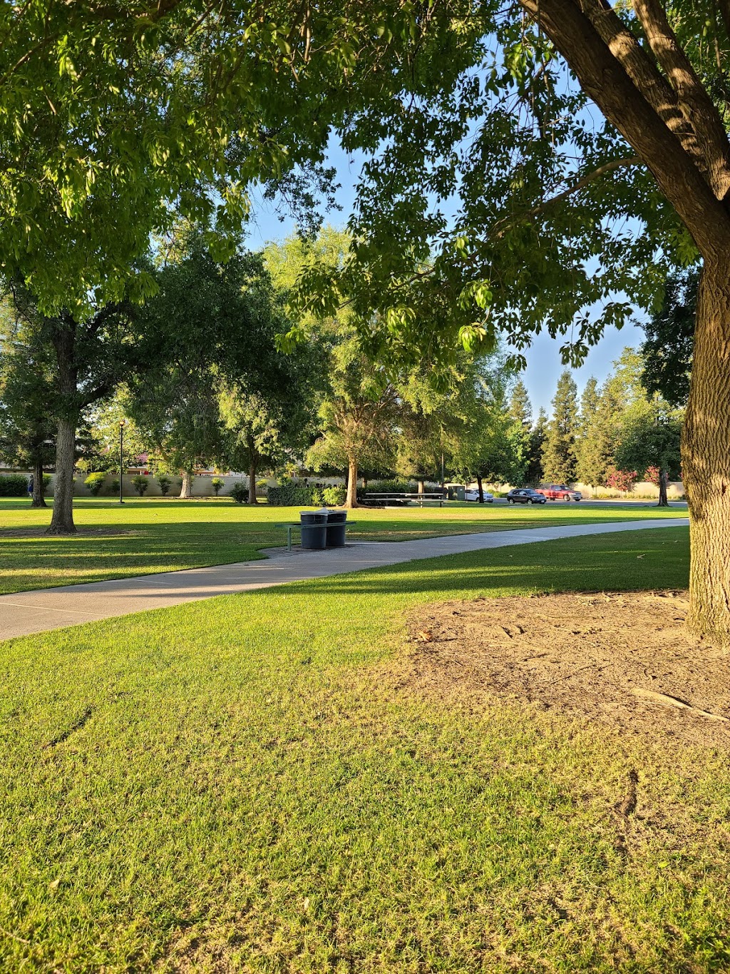 Stonecreek Park | 8515 Akers Rd, Bakersfield, CA 93313, USA | Phone: (661) 326-3866