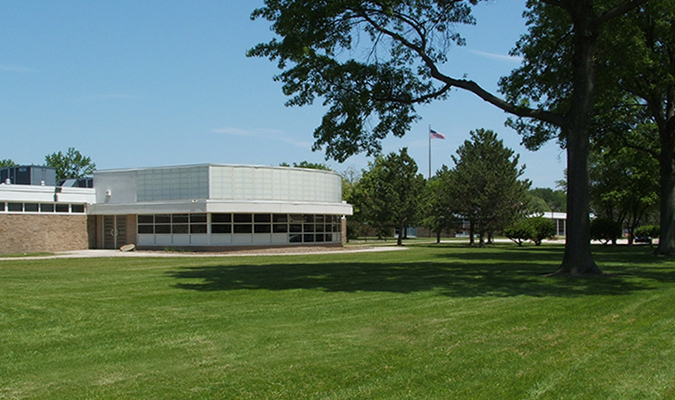 Wylie E. Groves High School | 20500 W 13 Mile Rd, Beverly Hills, MI 48025, USA | Phone: (248) 203-3500