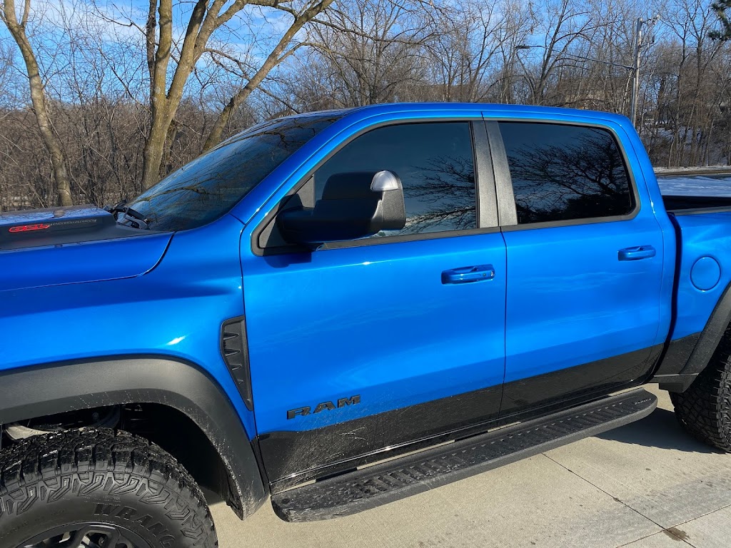 Tint World | 3201 County Rd 42 W STE 116, Burnsville, MN 55306, USA | Phone: (952) 777-4300