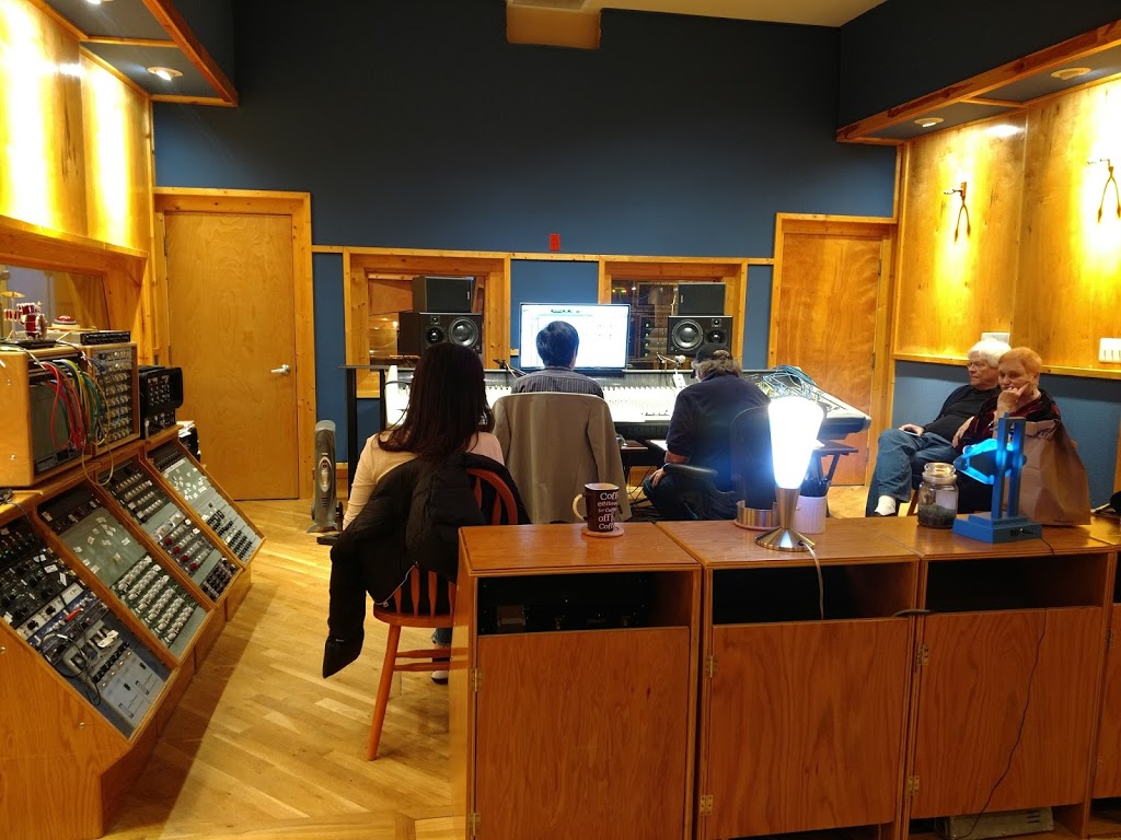 The Library Studios | 7594 Whites Creek Pike, Joelton, TN 37080, USA | Phone: (615) 943-3415