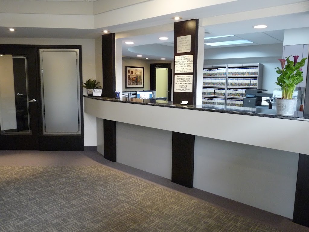 Oakland Oral Surgery & Dental Implant Center | 42051 Mound Rd, Sterling Heights, MI 48314, USA | Phone: (586) 323-7700