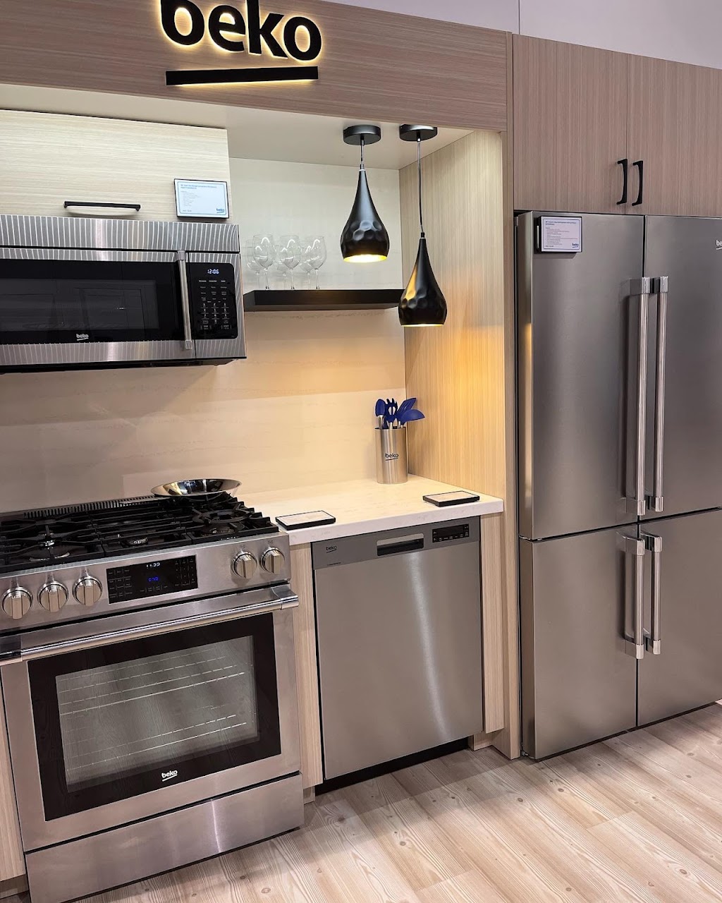 Express Appliance Outlet | 5326 W Overland Rd, Boise, ID 83705, USA | Phone: (208) 344-6700