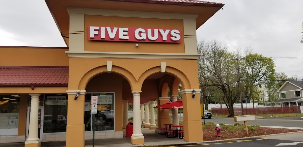 Five Guys | 2933 Vauxhall Rd, Vauxhall, NJ 07088, USA | Phone: (908) 688-8877