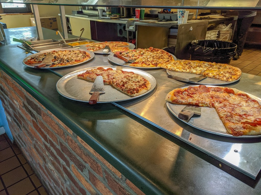 Jendys Pizzeria | 239 W Lagrange Rd, Hanover, IN 47243, USA | Phone: (812) 866-8578