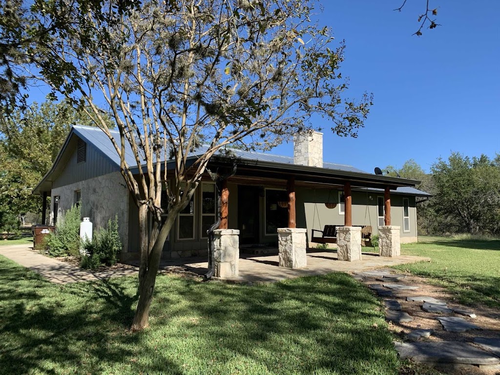 San Geronimo Creek Vacation Home | 14720 Haby Ln, Helotes, TX 78023, USA | Phone: (830) 850-9011