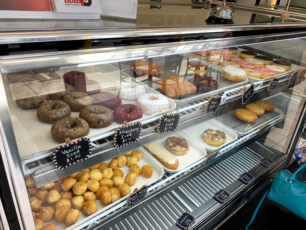 Holey Sweet Donuts | 90 GA-138 b, Stockbridge, GA 30281, USA | Phone: (678) 915-2446