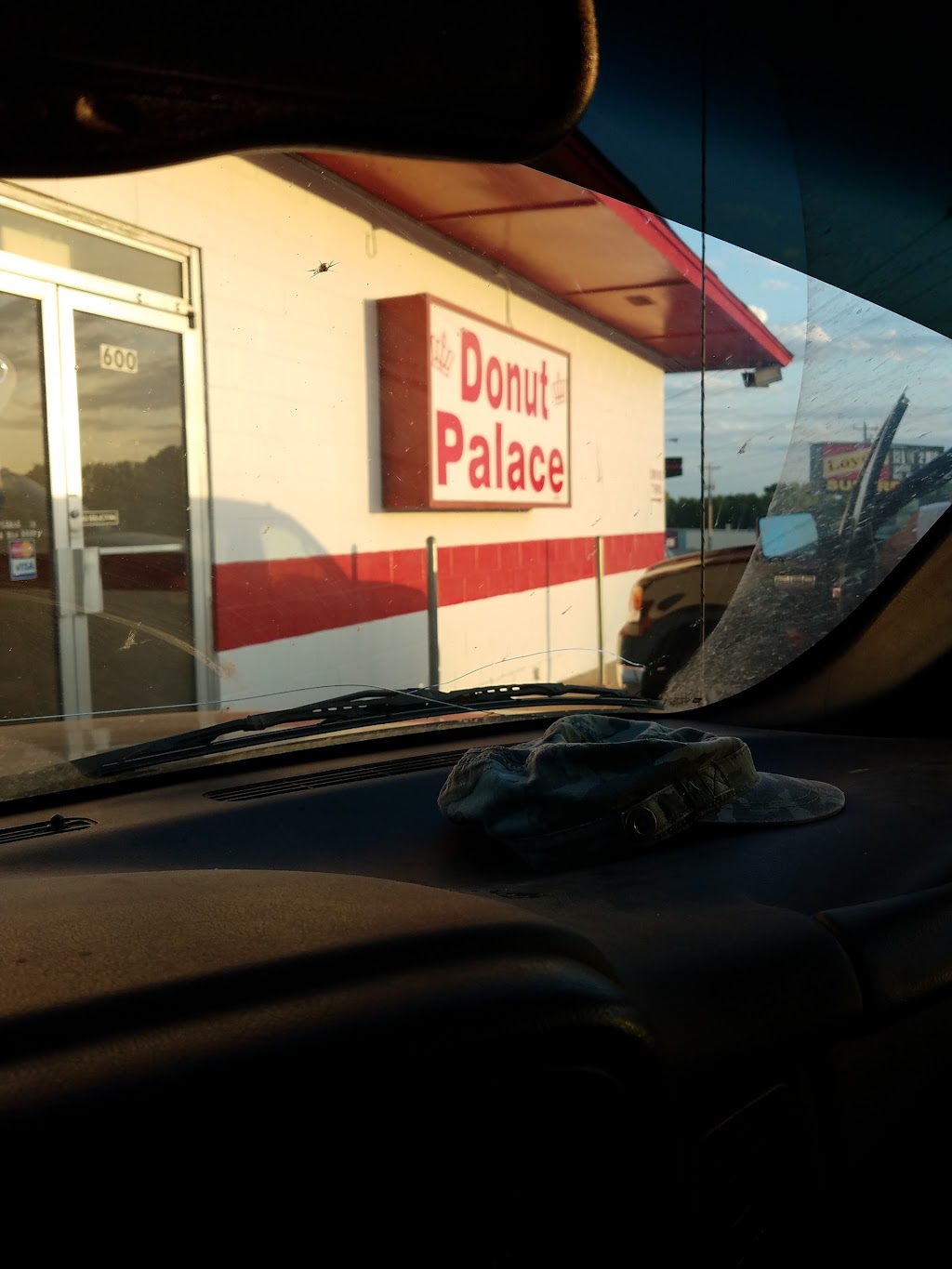 Donuts Palace | 600 N Main St, Noble, OK 73068, USA | Phone: (405) 872-1488