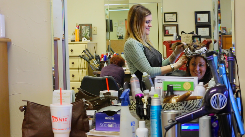 The Upper Cut Salon | 137 NW Hillery St, Burleson, TX 76028, USA | Phone: (817) 295-0491