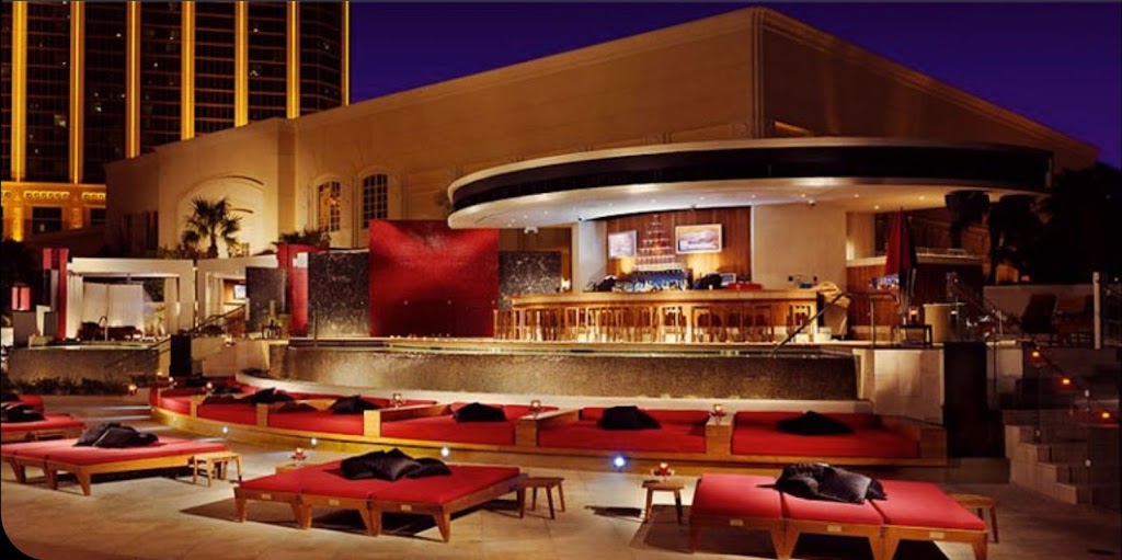 Moorea Beach Club | 3950 S Las Vegas Blvd, Las Vegas, NV 89119, USA | Phone: (702) 632-4760