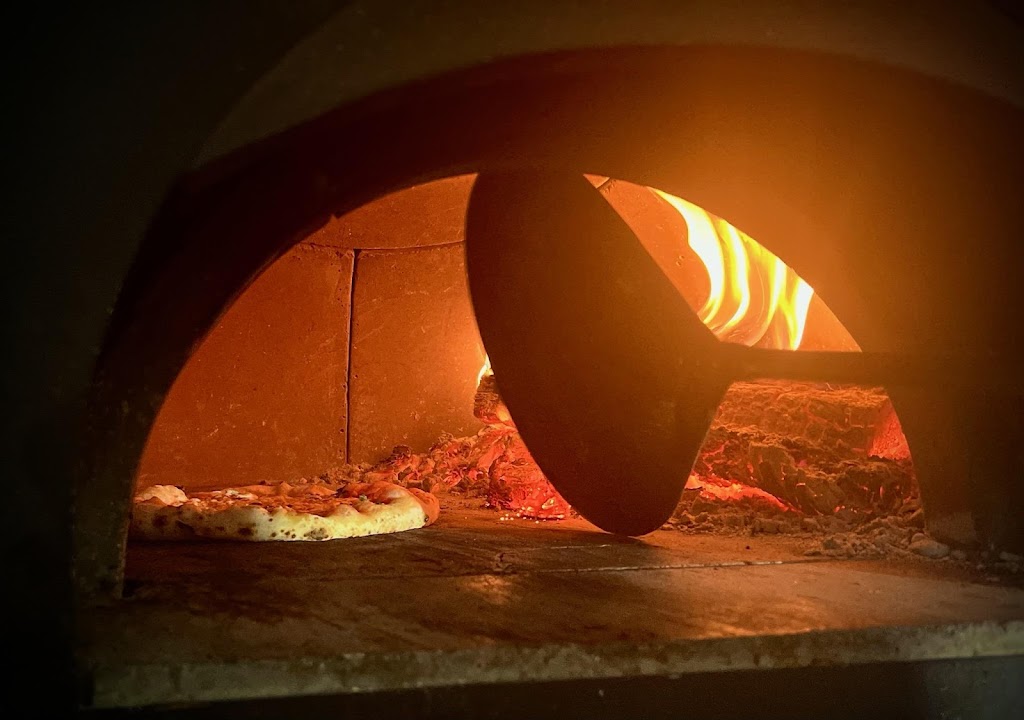 Pizzas Al Forno | 201 Williams Rd, Salinas, CA 93905, USA | Phone: (831) 240-8949