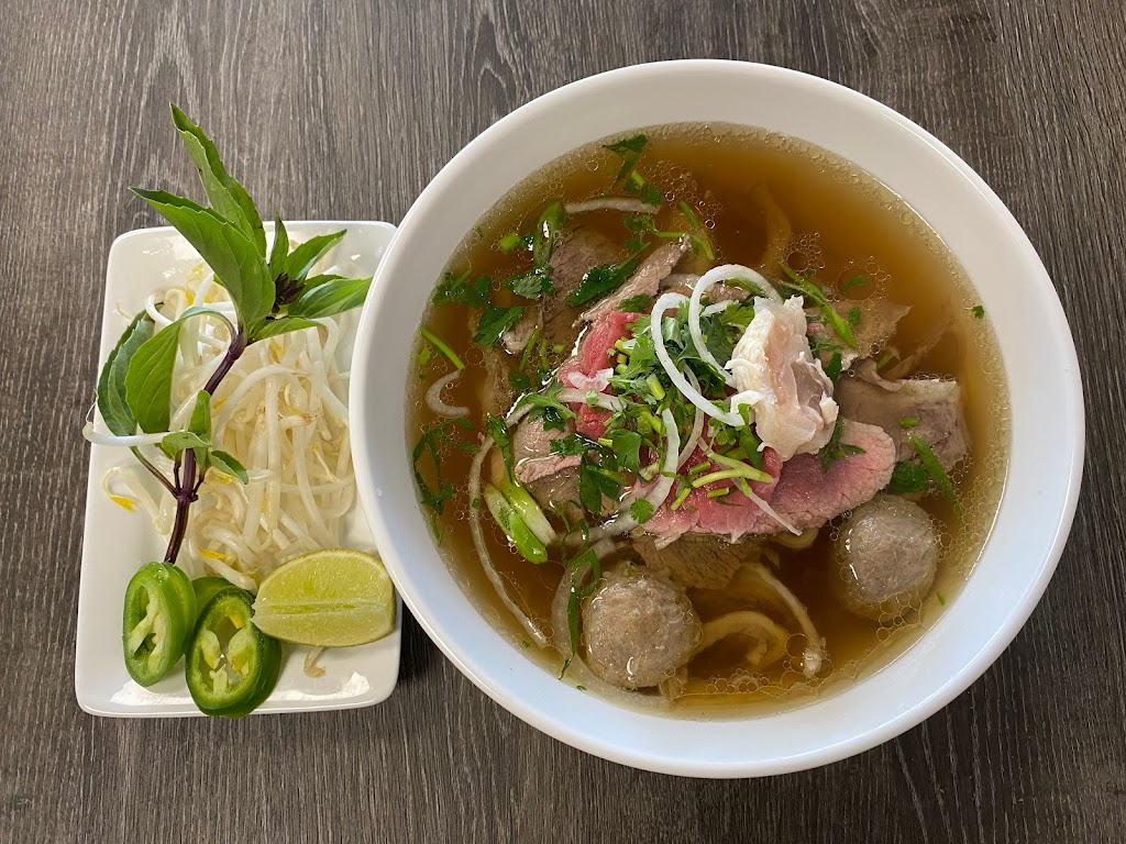 Pho Seven | 18050 Hesperian Blvd, San Lorenzo, CA 94580, USA | Phone: (510) 398-8160