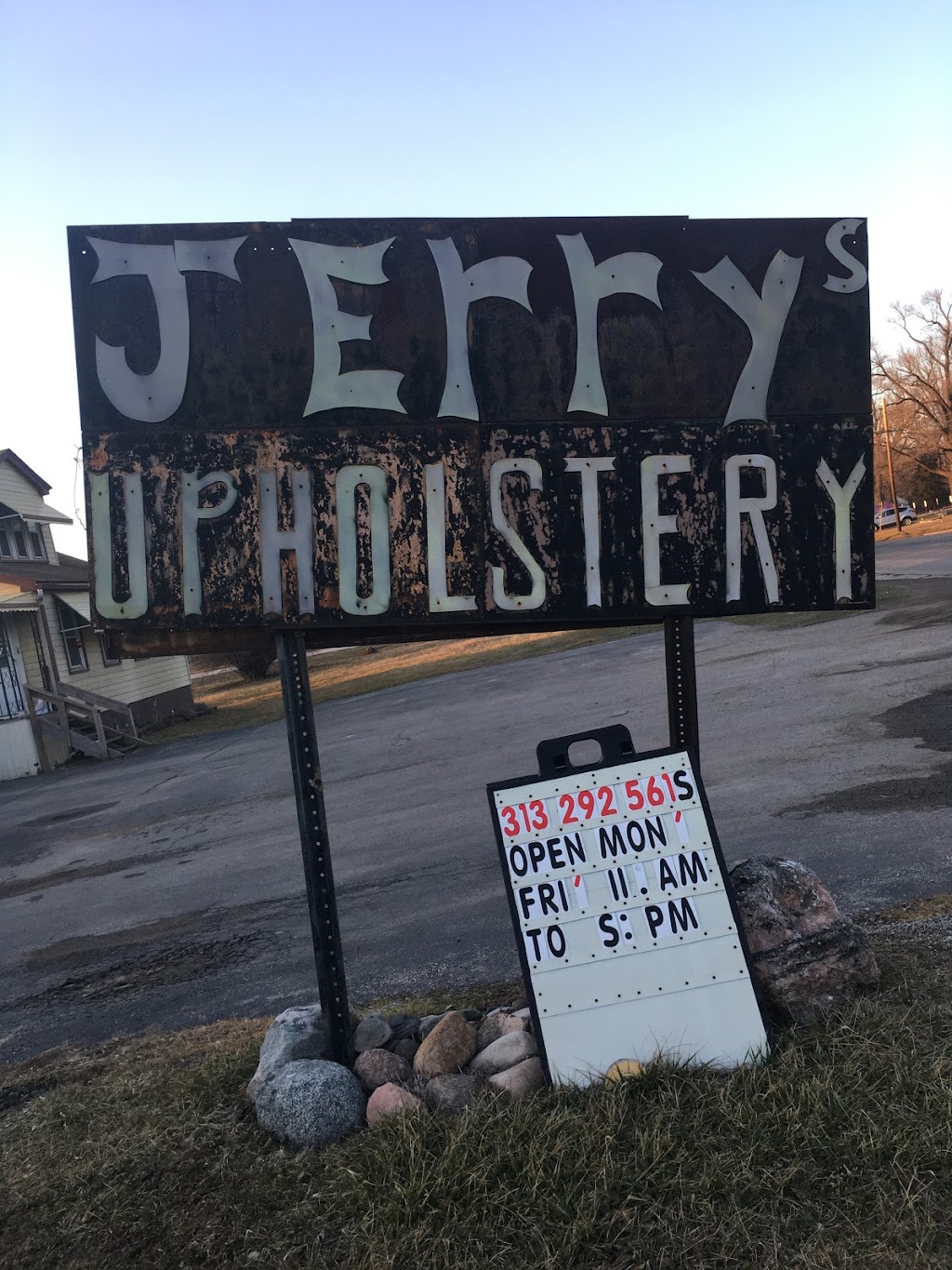 Jerrys Upholstery Shop | 6434 Inkster Rd, Romulus, MI 48174, USA | Phone: (313) 292-5615