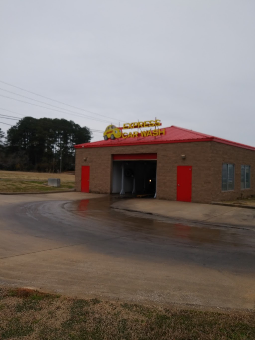 GooGoo Express Car Wash | 2888 Allison-Bonnett Memorial Dr, Bessemer, AL 35023, USA | Phone: (659) 348-2581