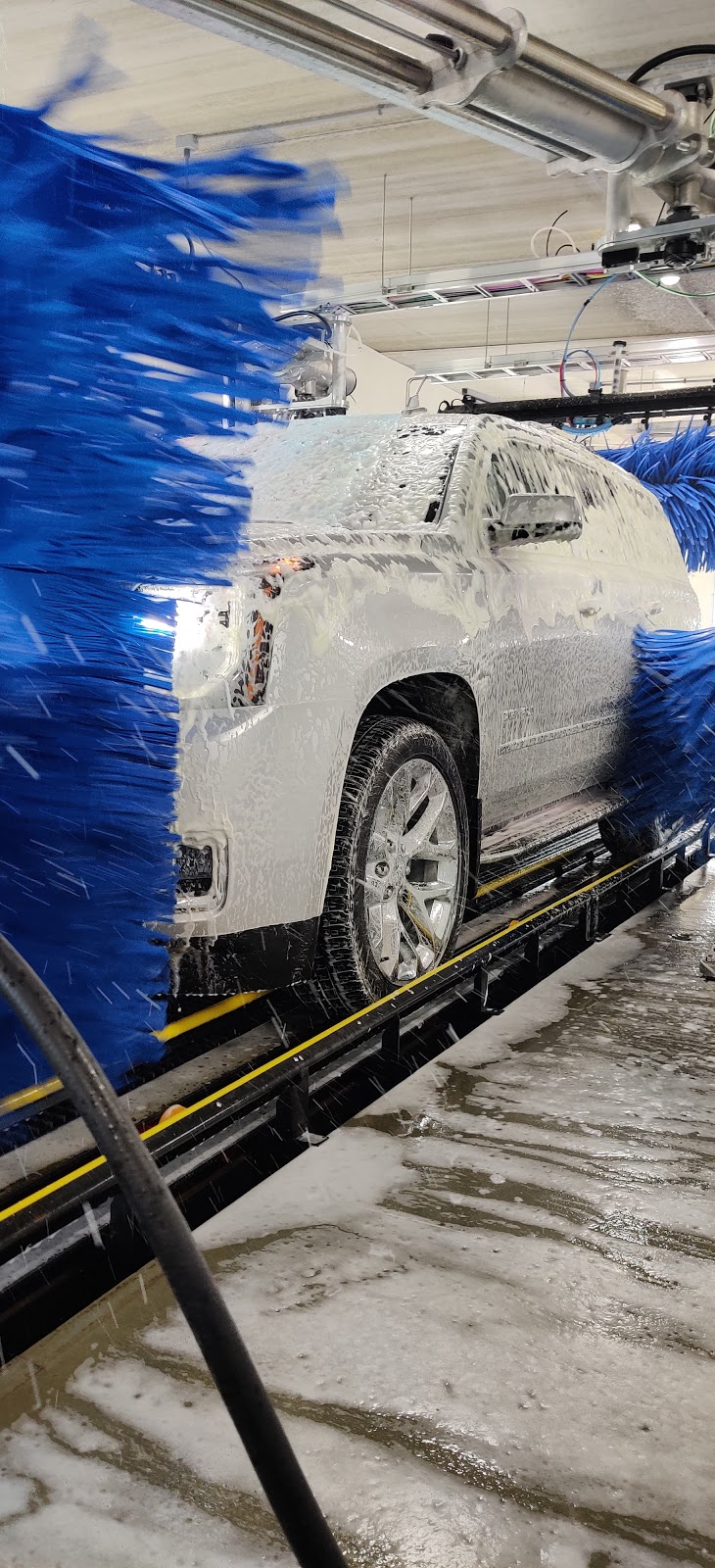 GO Car Wash | 1750 E Santa Fe St, Gardner, KS 66030 | Phone: (913) 938-5013