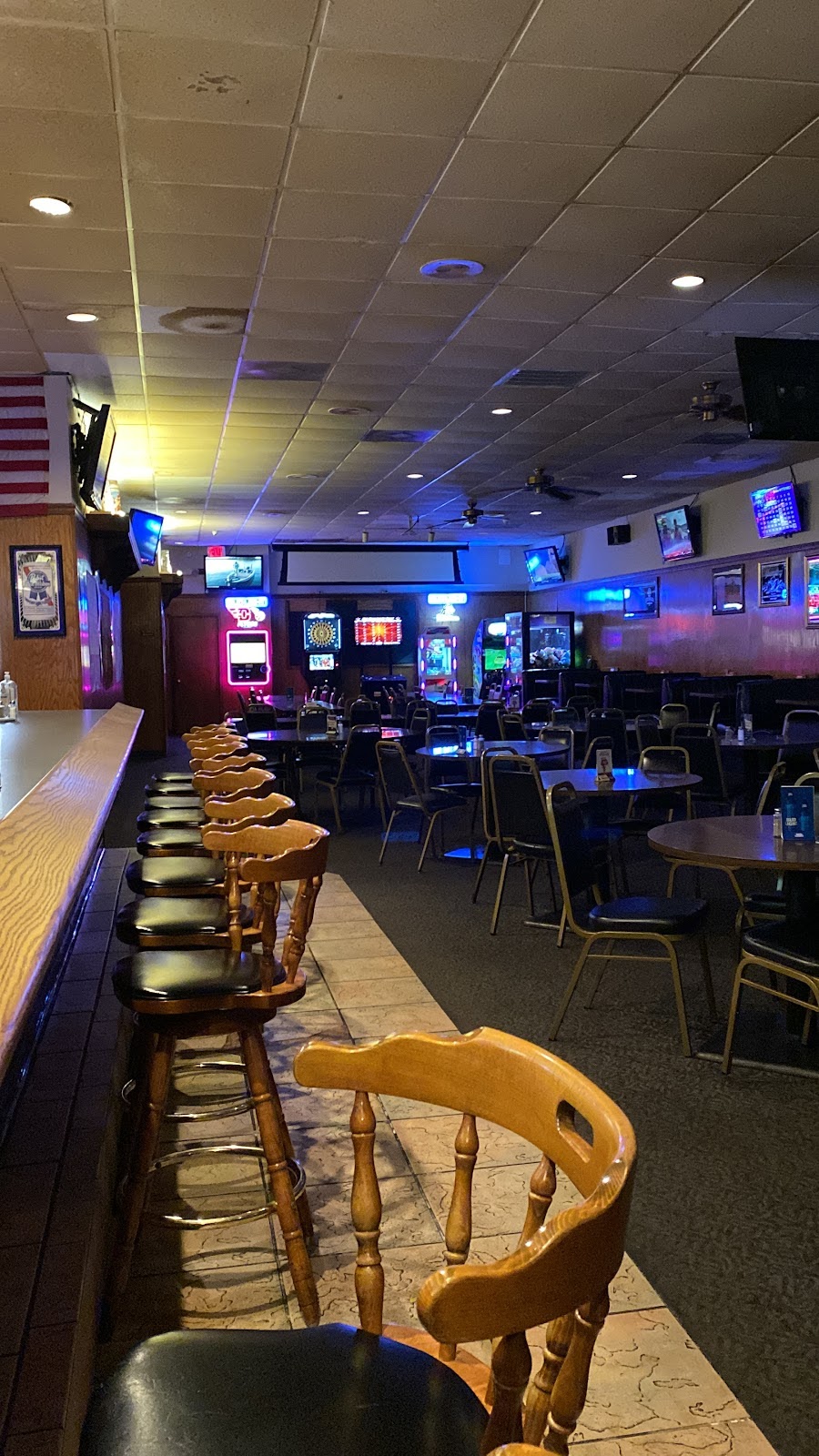 Clancys Tavern | 5514 Burkhardt Rd, Dayton, OH 45431, USA | Phone: (937) 256-9333