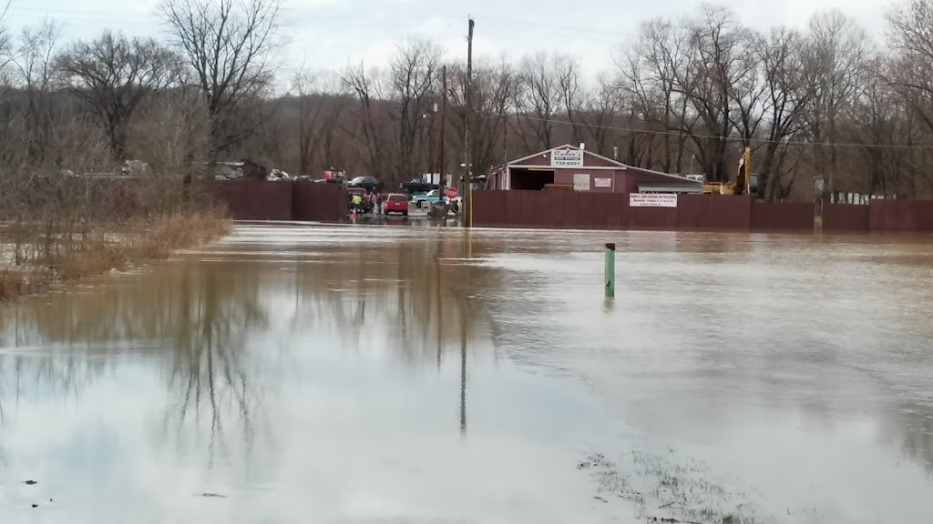 Bakers Auto Salvage | 100 Clay St, Carrollton, KY 41008, USA | Phone: (502) 732-6201